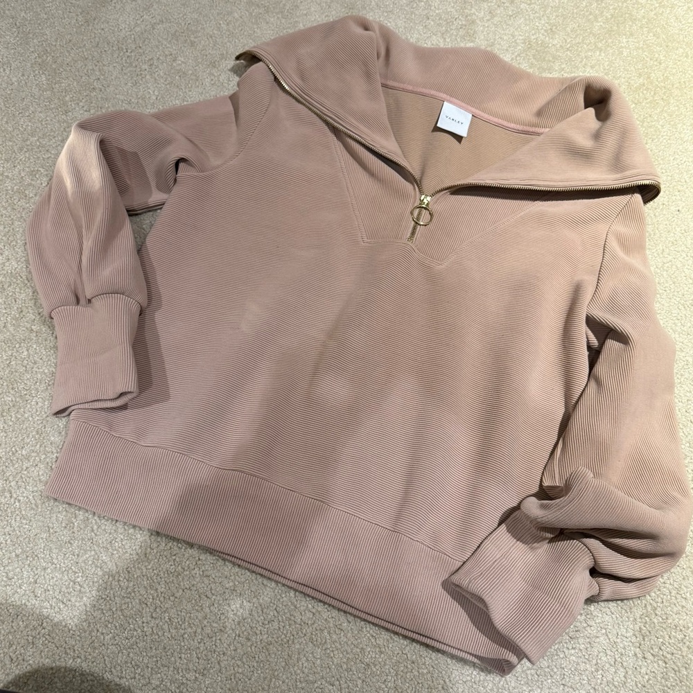 Varley, half zip sweatshirt.